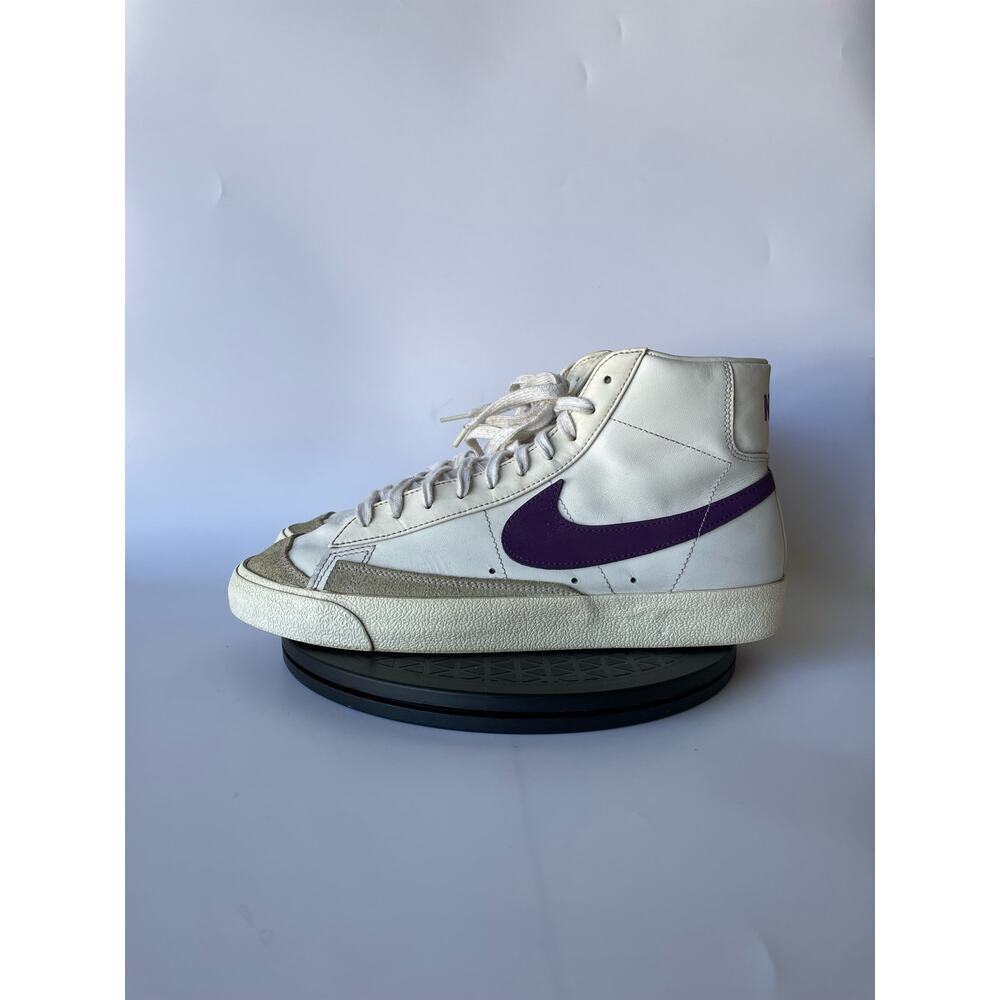 Nike White and Purple Athletic Shoes